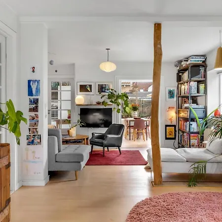 2 Bedroom Cozy In S 度假居