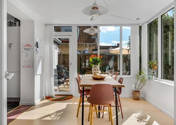 Сasa de vacaciones 2 Bedroom Cozy In S Copenhague