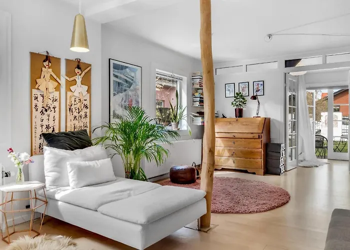 2 Bedroom Cozy In S *